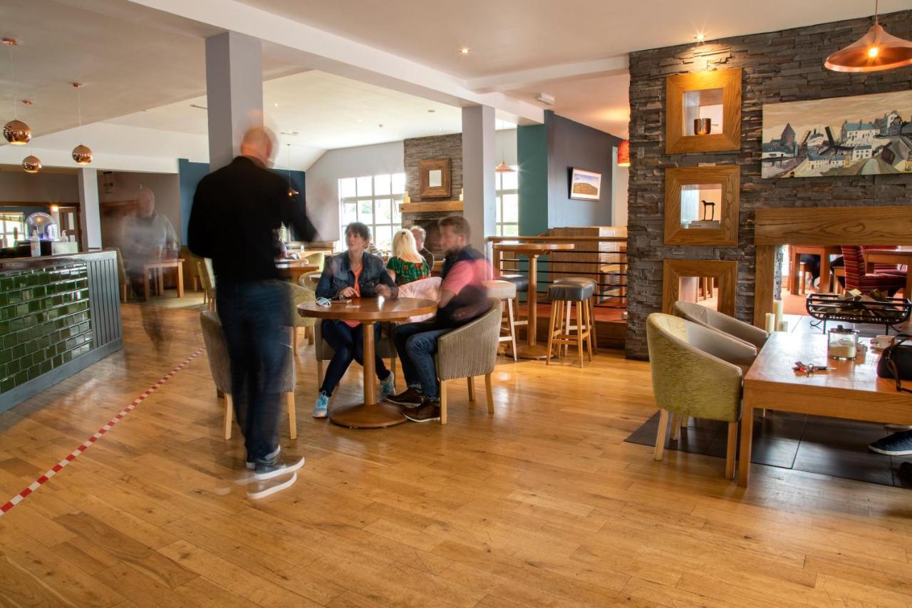 The Boat House Hotel 3*